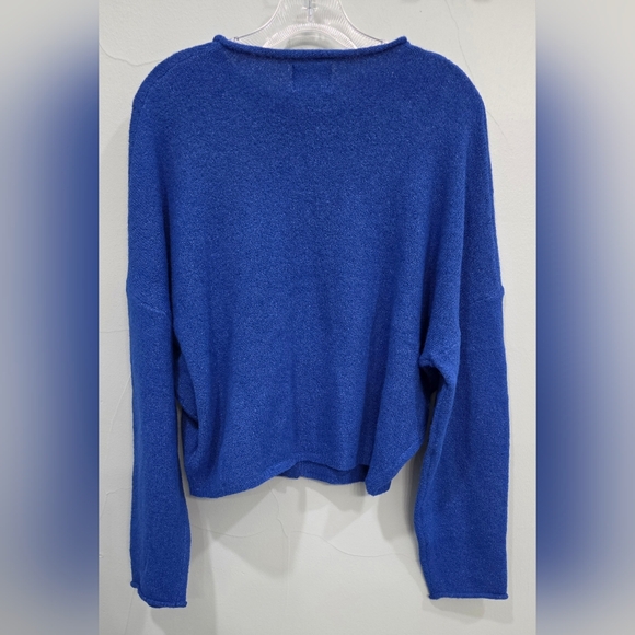 Chic Blue Women's Button Down Cardigan - Picture 3 of 5